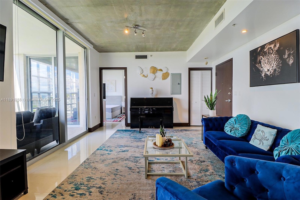 Two Midtown Miami Condominium unit M0804, Miami, FL 33137 - photo 1