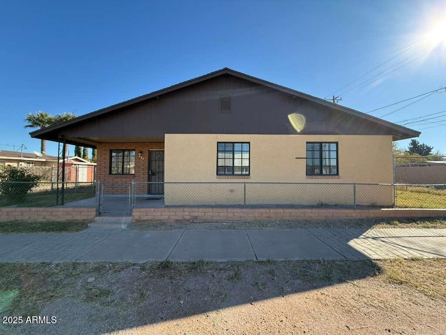 417 N H Ave, Douglas, AZ 85607 - photo 1