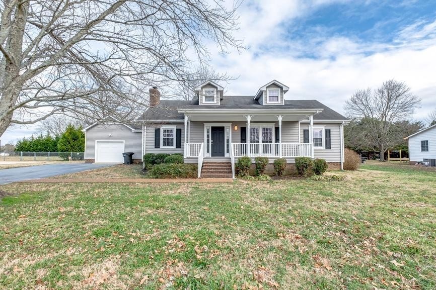 5012 Hays Dr, Columbia, TN 38401 - photo 1