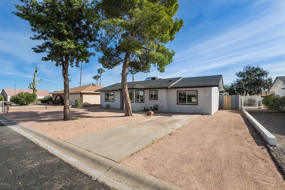 261_W_22nd_Ave_01