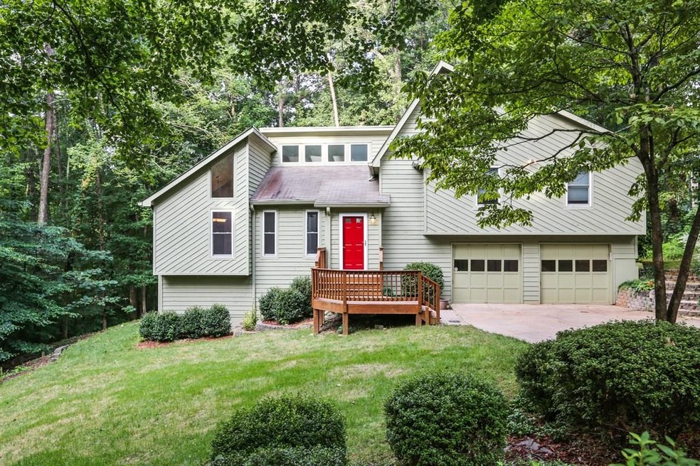 Charming split level home!