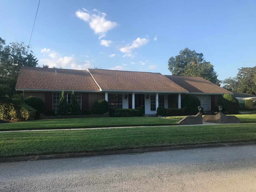 1130 Montego Rd E, Jacksonville, FL 32216 - photo 1
