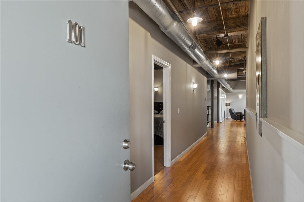 404 Roosevelt Ave unit 101, Central Falls, RI 02863 - photo 1