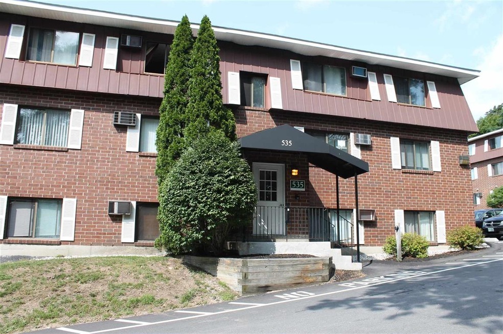 535 Calef Rd unit 24, Manchester, NH 03103 - photo 1