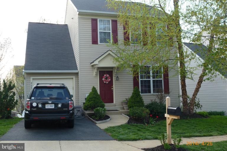 21727 Ladbroke Grove Ct, Sterling, VA 20166 - photo 1