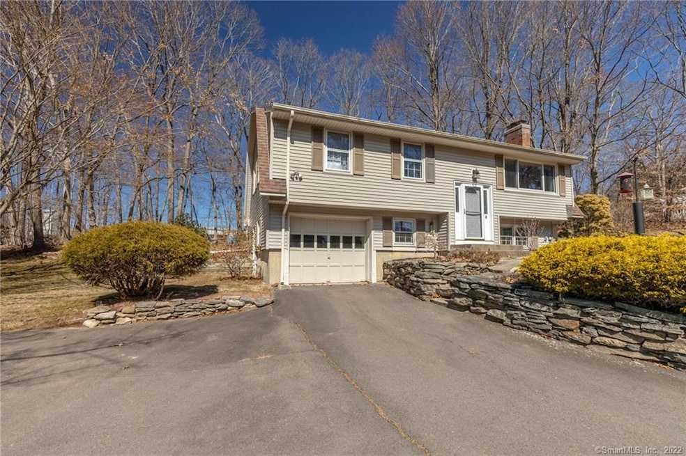 8 Sherry Dr, East Hampton, CT 06424 - photo 1