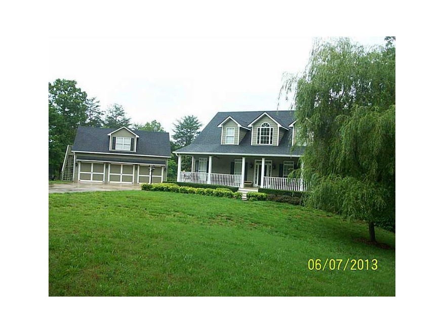 559 Robinson Ridge, Dahlonega, GA 30533 - photo 1