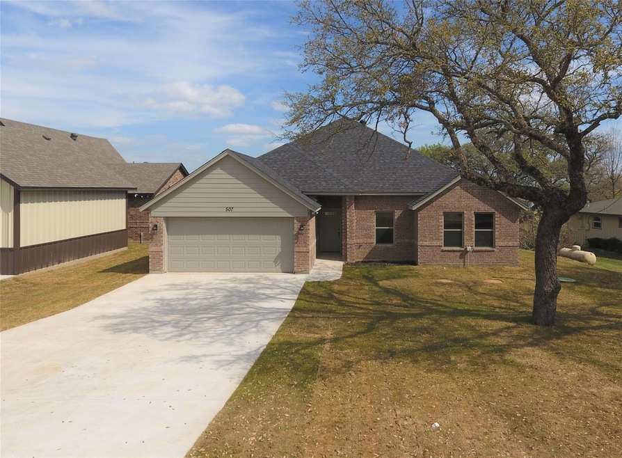 507 Apollo Ct, Granbury, TX 76049 - photo 1