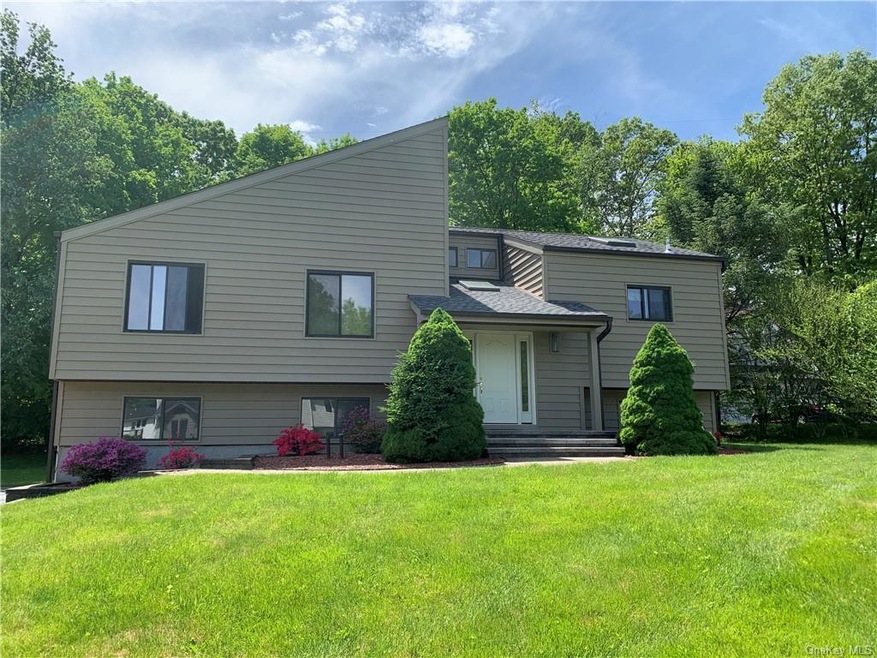 2801 Ogden Dr, Yorktown Heights, NY 10598 - photo 1