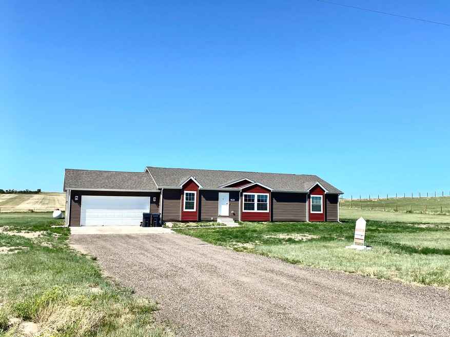 14971 Cochise St, Williston, ND 58801 - photo 1