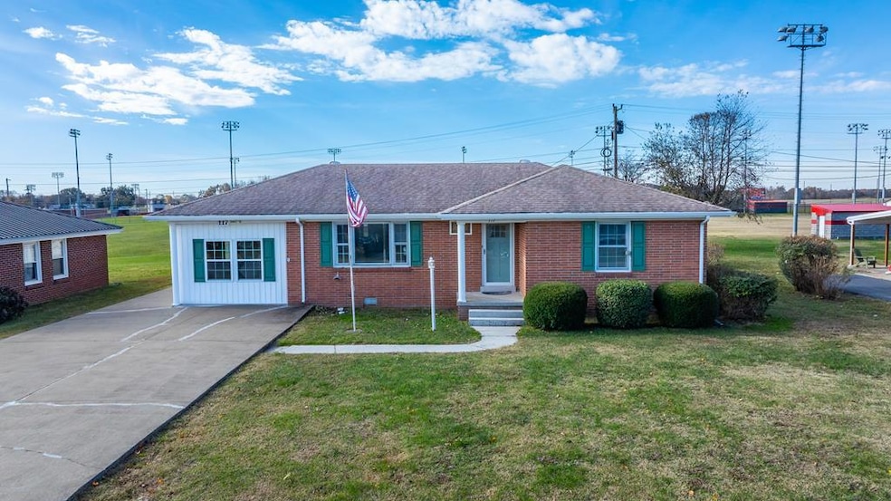 117 Sunset Dr, Elkton, KY 42220 - photo 1