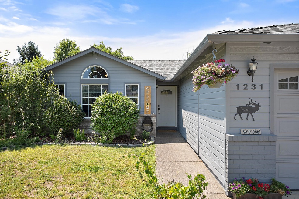 1231 N Modoc Ave, Medford, OR 97504 - photo 1