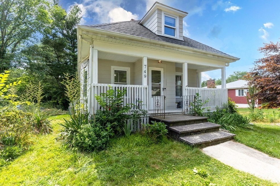 749 Burt St, Taunton, MA 02780 - photo 1