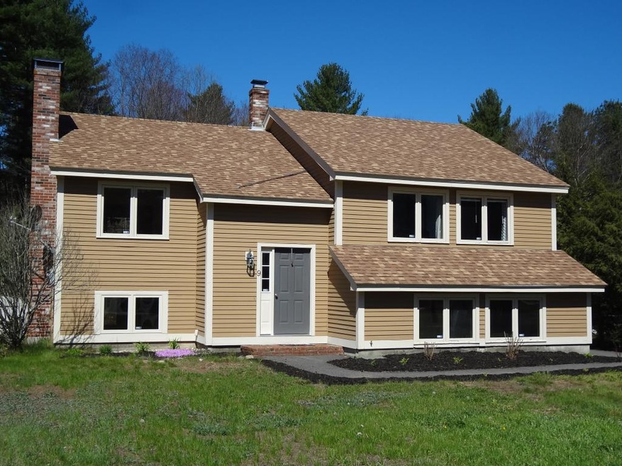 9 Woodside Dr, Londonderry, NH 03053 - photo 1