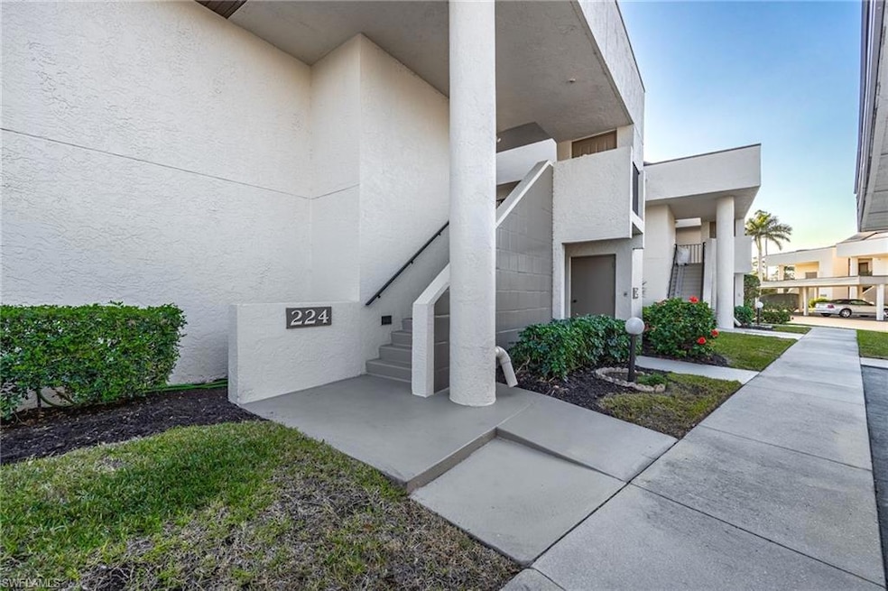 14730 Eagle Ridge Dr unit 224, Fort Myers, FL 33912 - photo 1