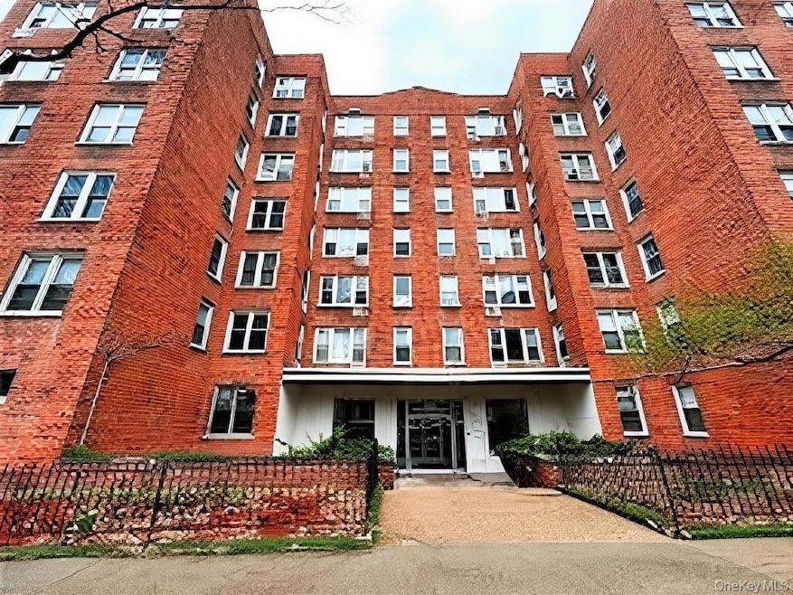 2385 Barker Ave unit LB, Bronx, NY 10467 - photo 1