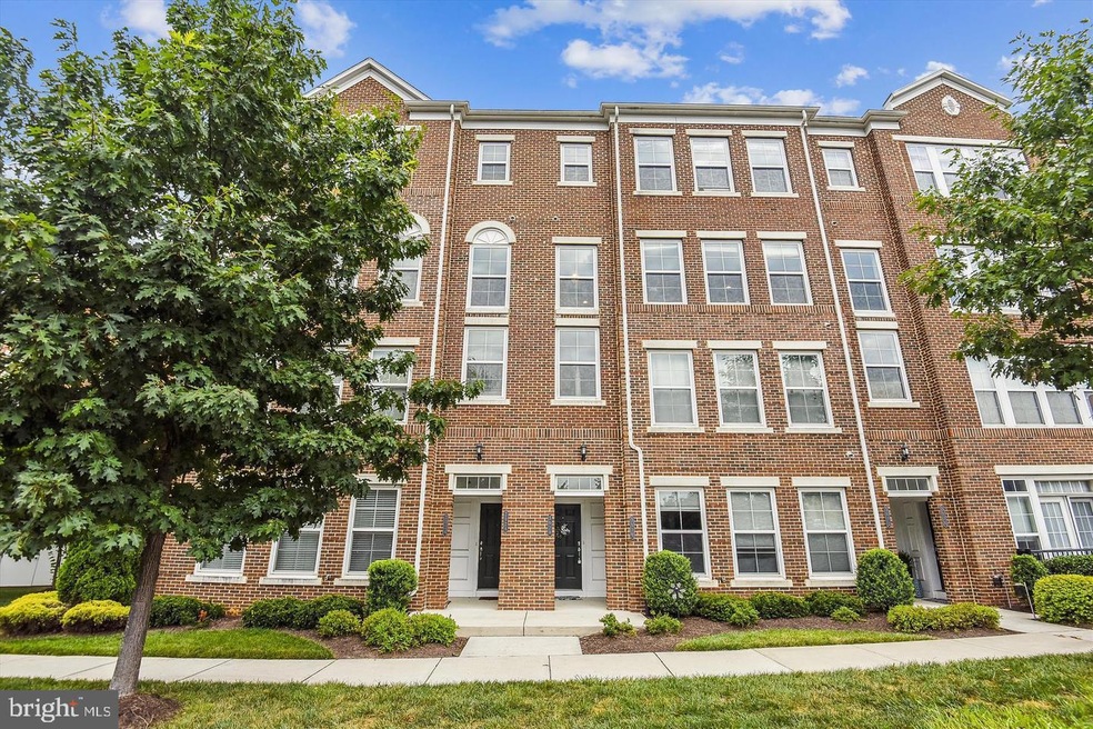 3030 Rittenhouse Cir unit 39, Fairfax, VA 22031 - photo 1