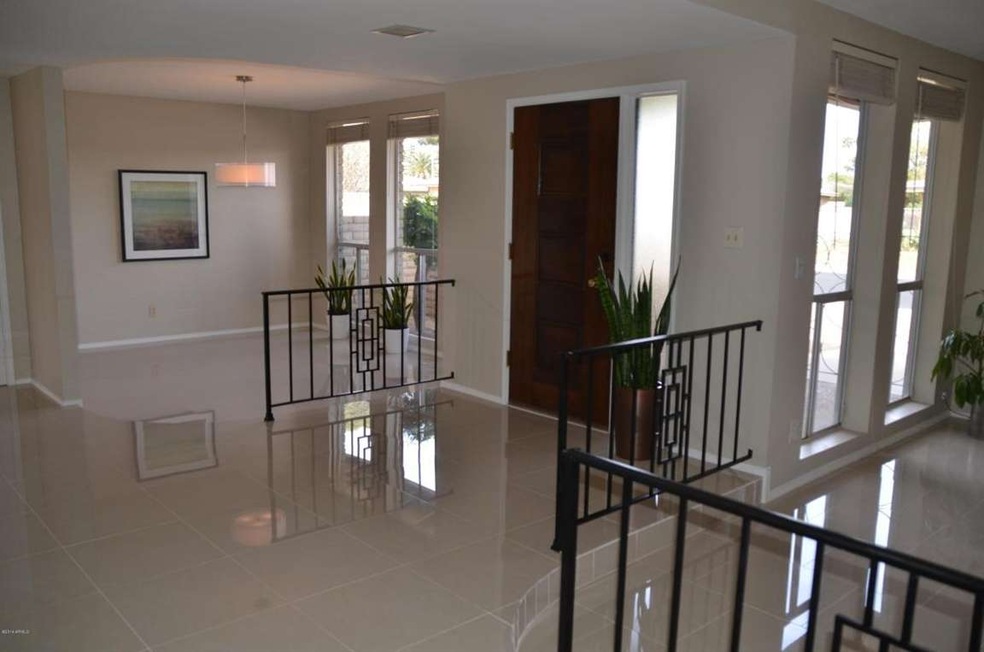 entry hall/foyer