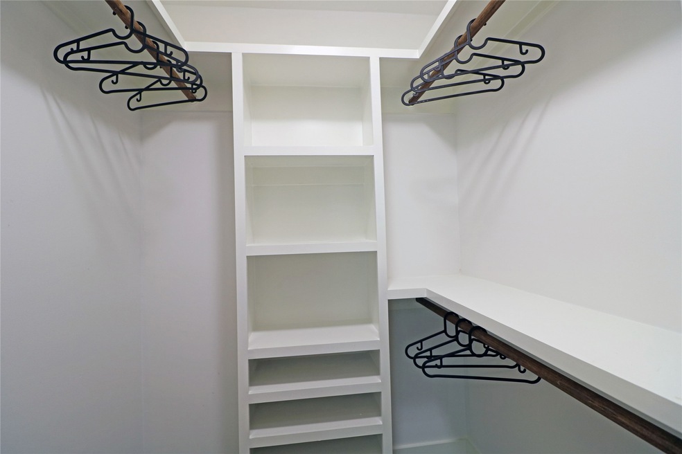 2310 Mcduffie St unit D, Houston, TX 77019 - photo 1