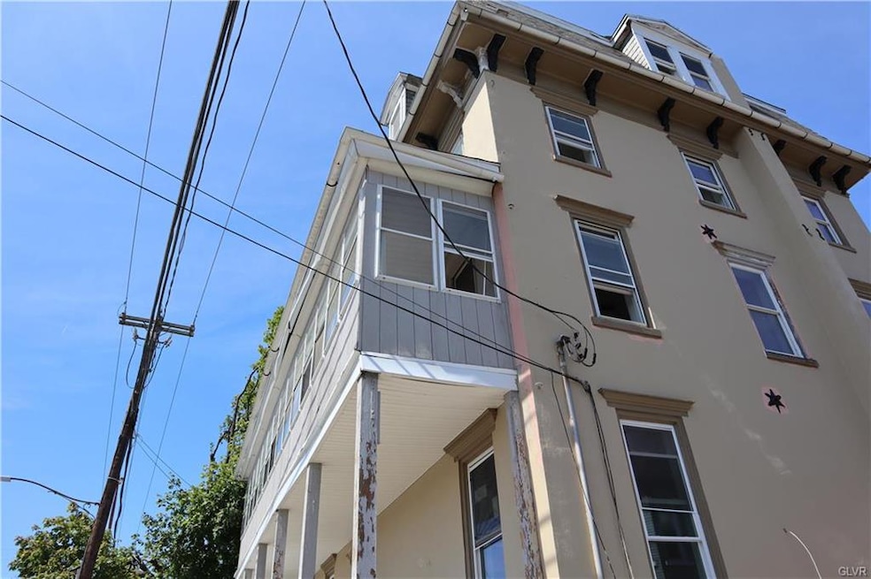 103 Main St unit 201, Walnutport, PA 18088 - photo 1