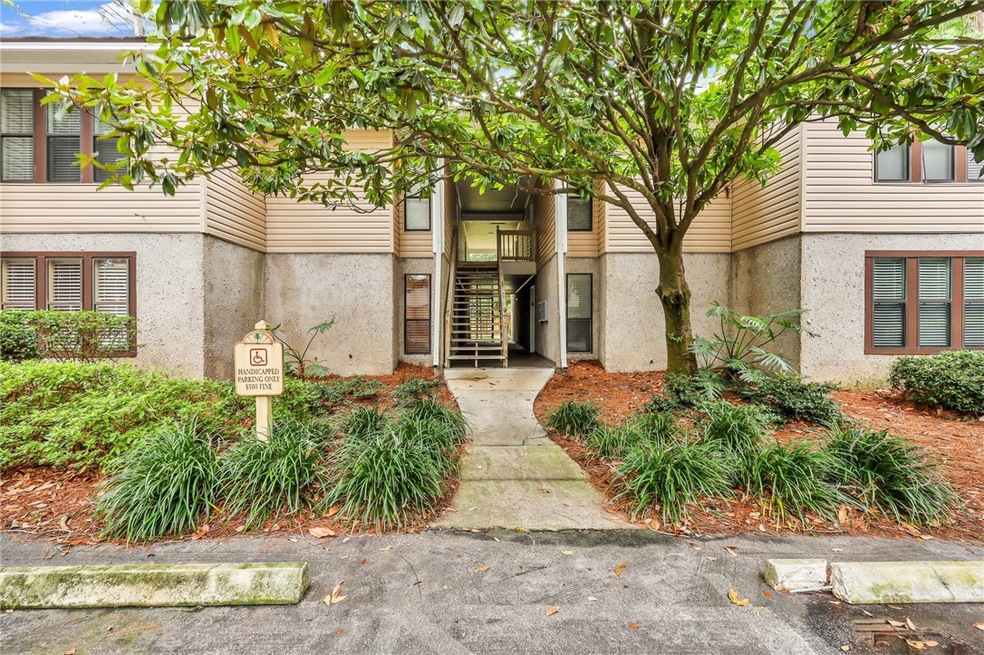 2508-3 Island Retreat