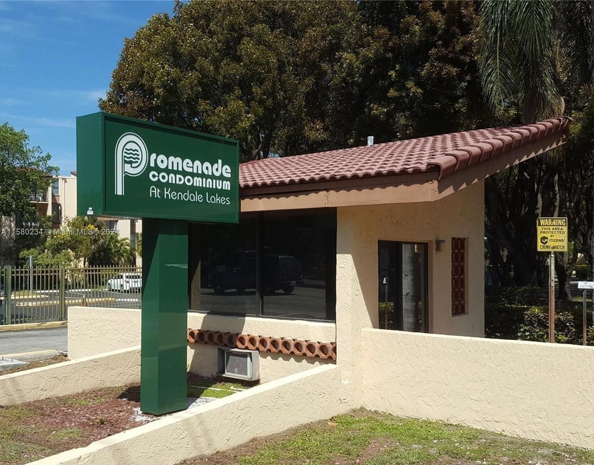 14221 N Kendall Dr unit 406-C, Miami, FL 33186 - photo 1