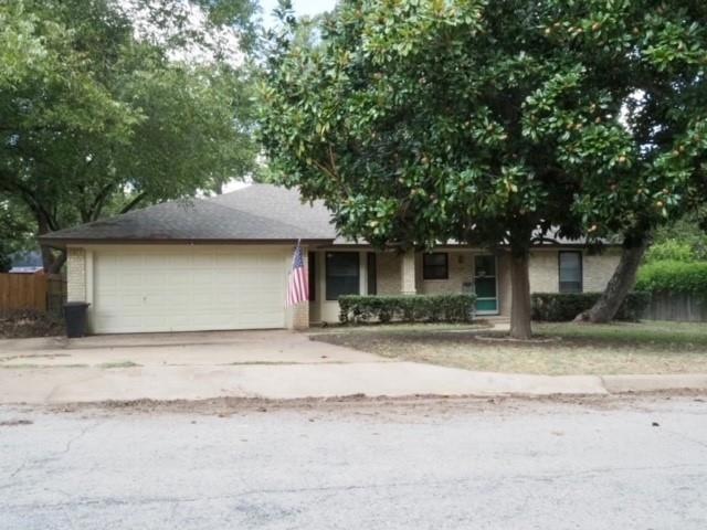 809 Terrace Dr, Weatherford, TX 76086 - photo 1