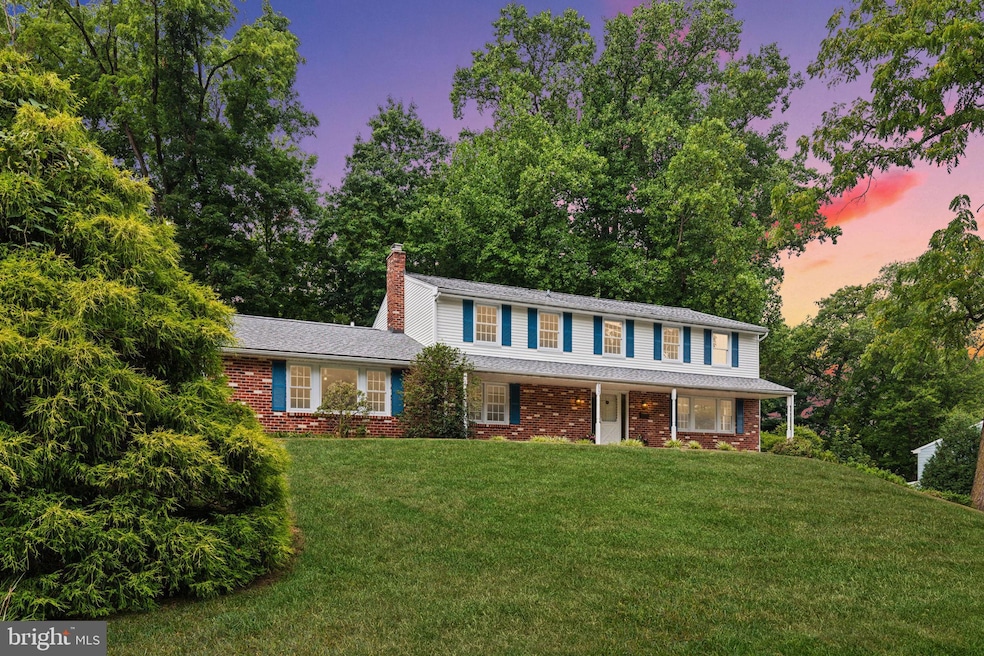 8902 Carlisle Rd, Glenside, PA 19038 - photo 1