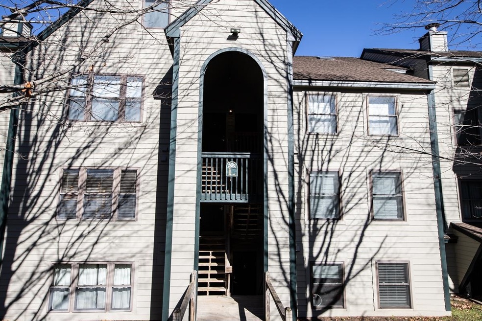 22 Harrison Ln unit L104, Ludlow, VT 05149 - photo 1