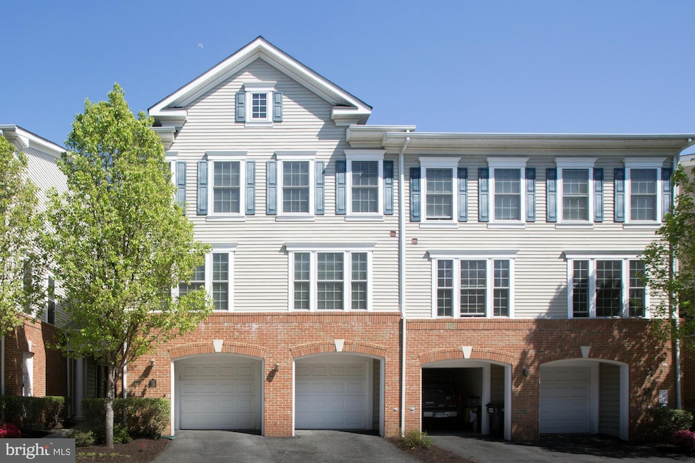 7127 Huntley Creek Place unit 51, Alexandria, VA 22306 - photo 1