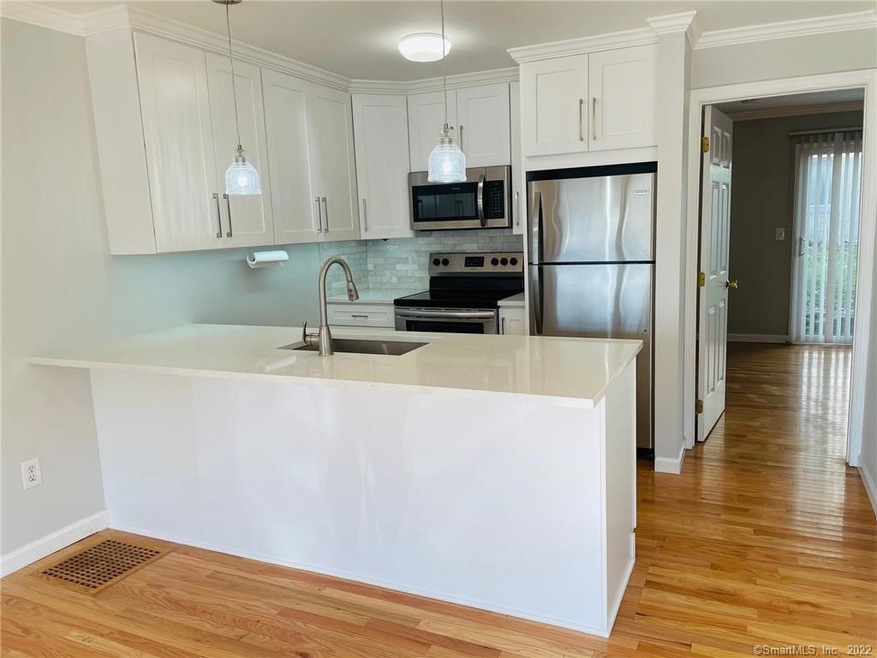 2 West Ave unit 13, Norwalk, CT 06854 - photo 1