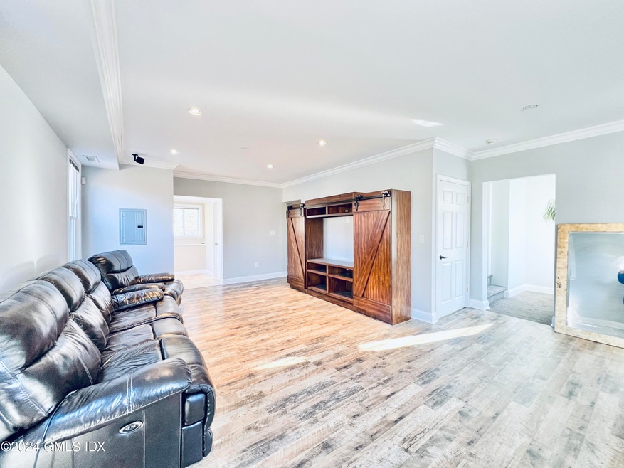 30 Riversville Rd unit 1, Greenwich, CT 06831 - photo 1