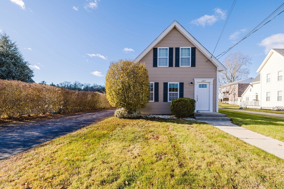 687 Washington St unit 3, South Easton, MA 02375 - photo 1