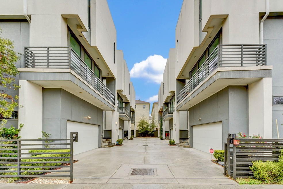 Welcome to Petty Terrace, a 6 townhome Community.