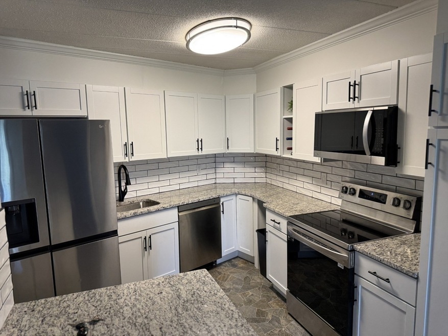 147 Turner Rd unit 103, Holliston, MA 01746 - photo 1