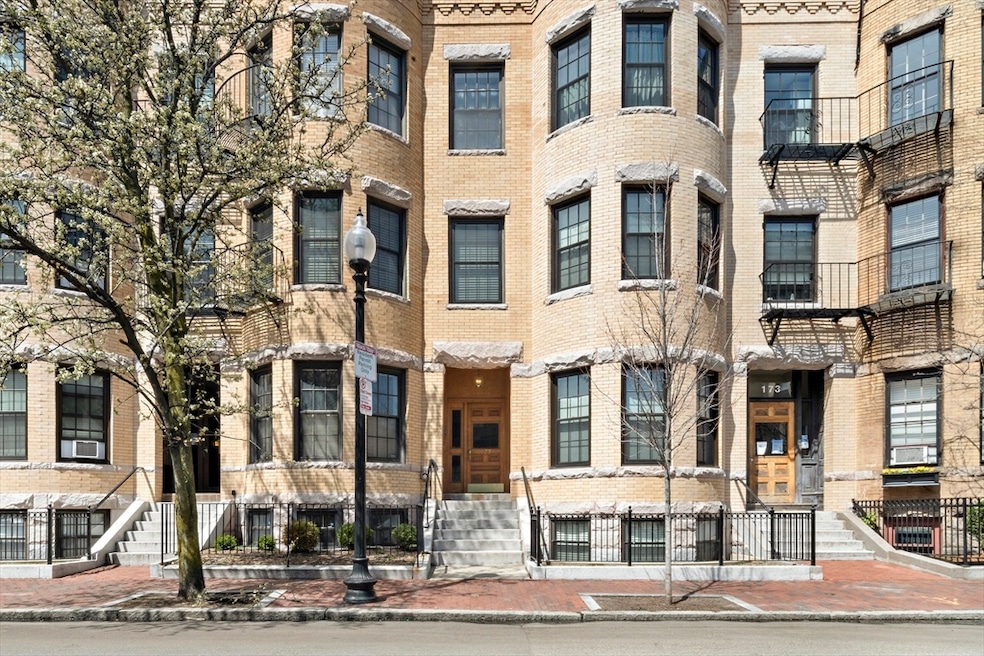175 St Botolph St unit 1, Boston, MA 02115 - photo 1