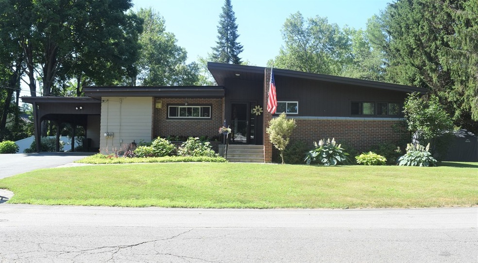 5 Cloukey Ave, Orange, MA 01364 - photo 1