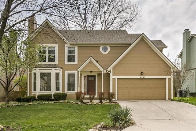 Welcome Home to Regency by the Lake!