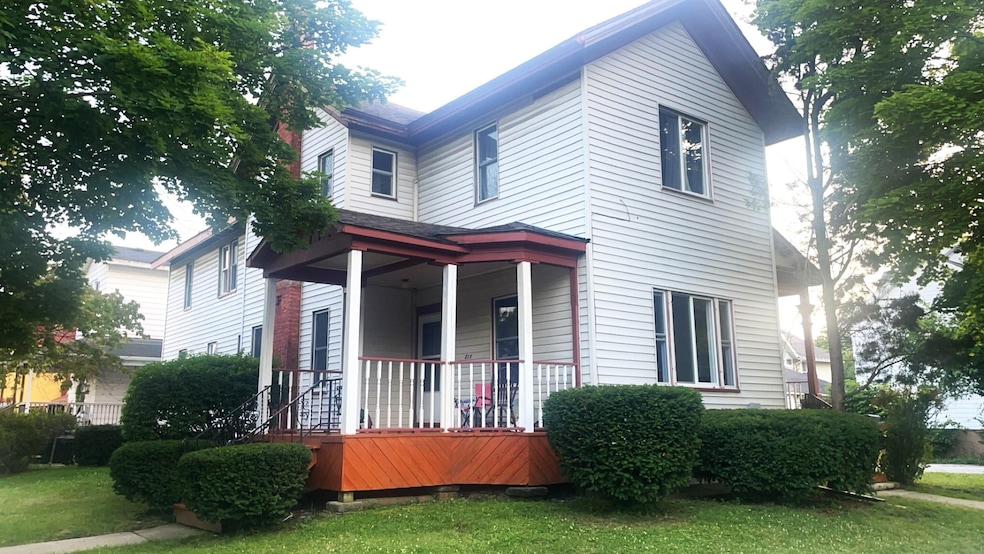 1312 5th St #3 St unit 3, Bay City, MI 48708 - photo 1