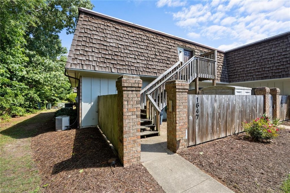 For Rent $1,900/month • Co-Listing Agent