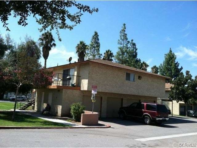 4 Car Garage 