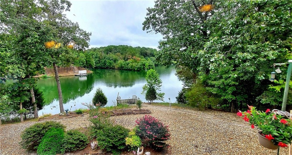 Lake living doesn't get any better than this!