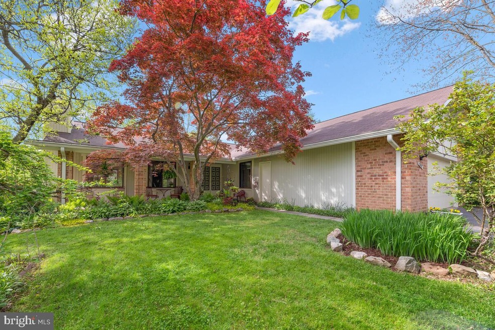 9421 Bethany Place, Montgomery Village, MD 20886 - photo 1