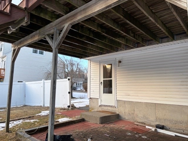 66 S Bedford St unit 1, Woburn, MA 01801 - photo 1