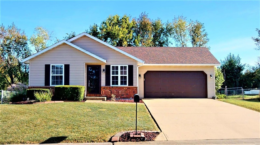 2321 Copper Creek Rd, Maryville, IL 62062 - photo 1