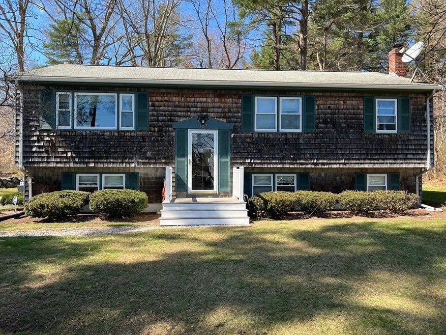 127 Candlewick Ln, Whitman, MA 02382 - photo 1