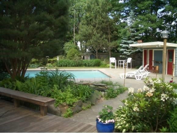 12 Edgewood Ave, Nashua, NH 03064 - photo 1