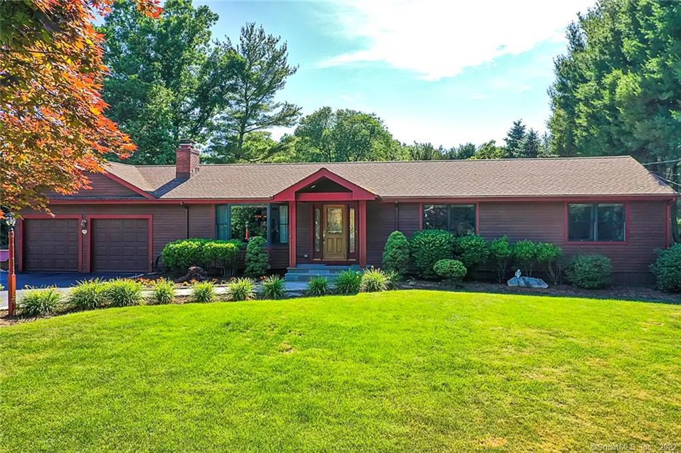 555 Booth Hill Rd, Trumbull, CT 06611 - photo 1