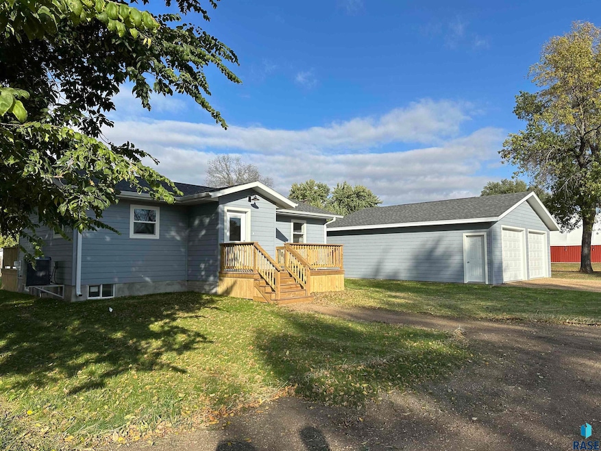 165 S 3rd St, Olivet, SD 57052 - photo 1