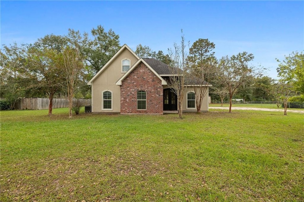 19072 Jaelyn Dr, Loranger, LA 70446 - photo 1